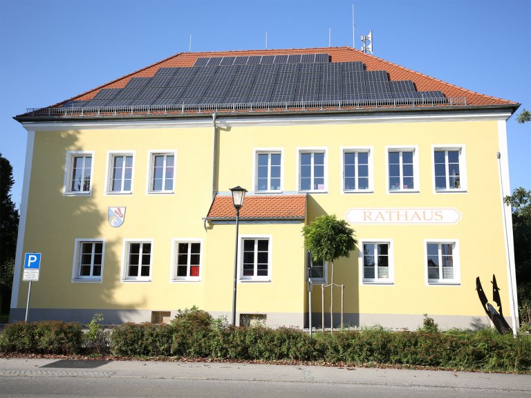 Grossansicht in neuem Fenster: Rathaus Althegnenberg