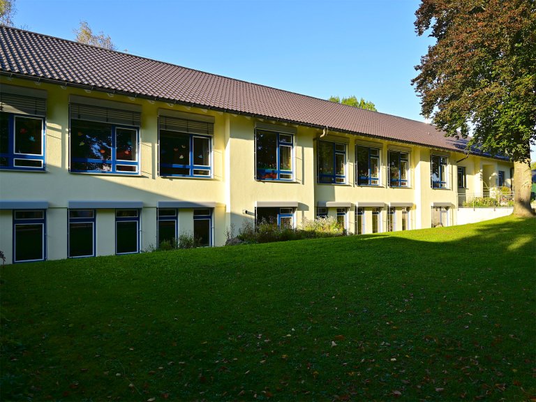 Grundschule Hattenhofen (001)