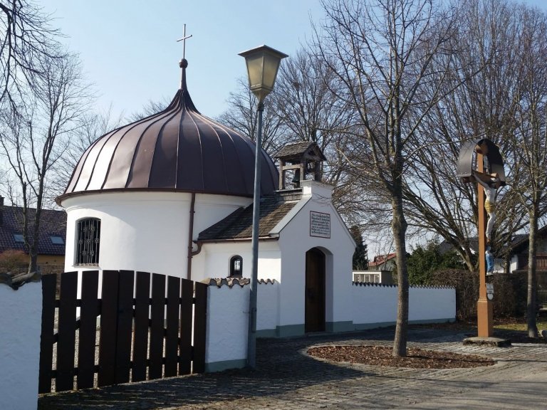 Grossansicht in neuem Fenster: Kapelle Maria Trost (Pestkapelle), Jesenwang Grossansicht in neuem Fenster: Kapelle Maria Trost (Pestkapelle), Jesenwang